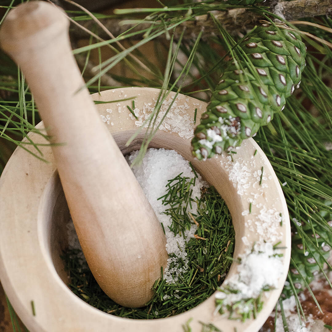 Handmade Gift Ideas: Pine Bath Salts