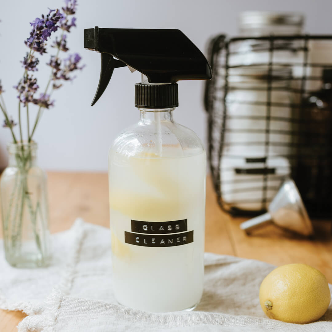 Cleaning Solutions: Zero-Waste Glass Cleaner